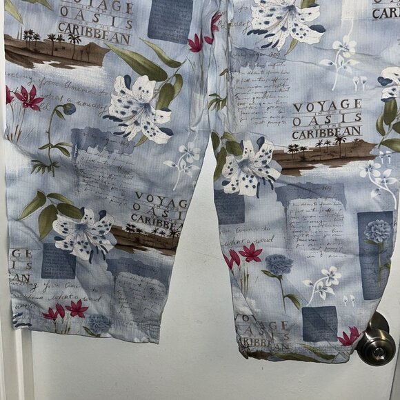 Caribbean Joe Blue Floral  Voyage Oasis Travel Capri Pants Women’s 12 Petite - Picture 6 of 9